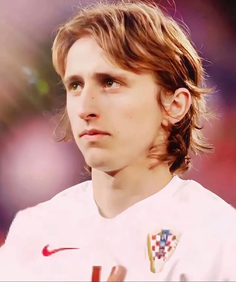 新鹏城官方：中超收官战主场vs成都票价全场60元，地点在肇庆